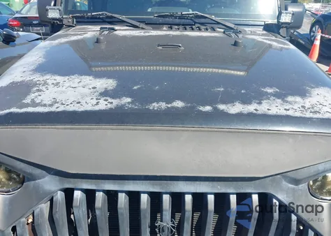 2010 Jeep Wrangler Unlimited Sport z USA, uszkodzony, nr VIN 1J4BB3H18AL113609